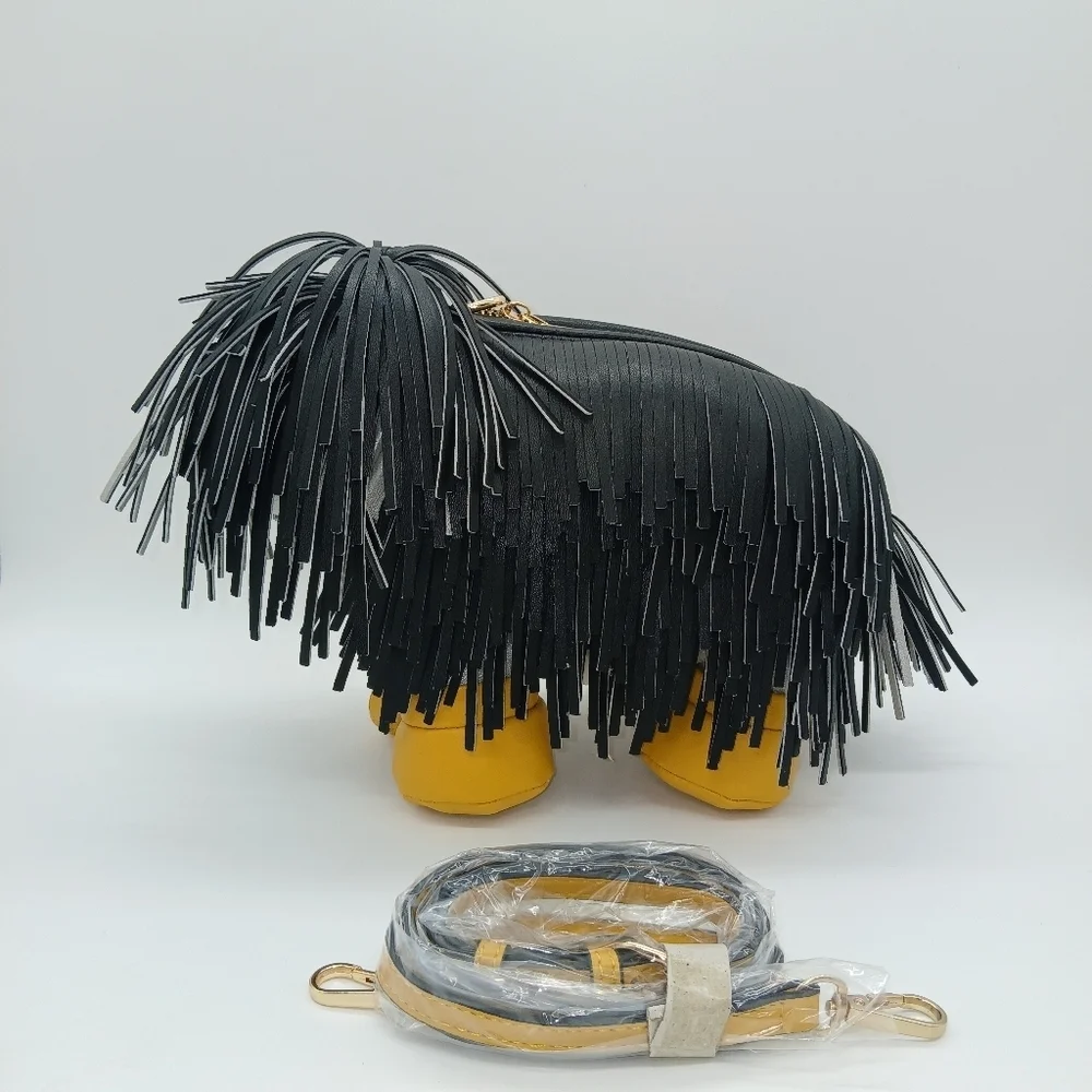 Avant Garde Faux Leather Dog Crossbody/Shoulder Handbag​​